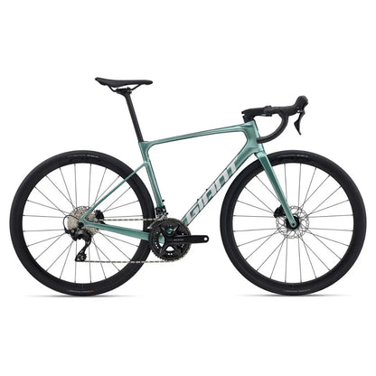 GIANT Defy Advanced 2 (2026)